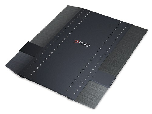 Netshelter Sx 42u 750mm Wide X 1070mm Deep Networking Enclosure With Sides
