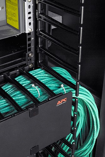 Netshelter Sx 42u 750mm Wide X 1070mm Deep Networking Enclosure With Sides