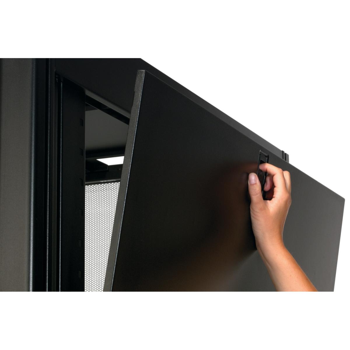 NetShelter SX 42U 750mm Wide x 1070mm Deep Enclosure Without Doors Black