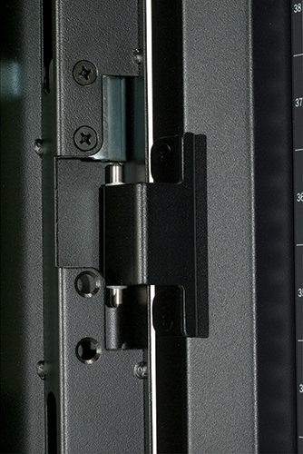 NetShelter SX 48U 600mm 1200mm Enclosure with Roof and Sides Black with HP Special Packaging