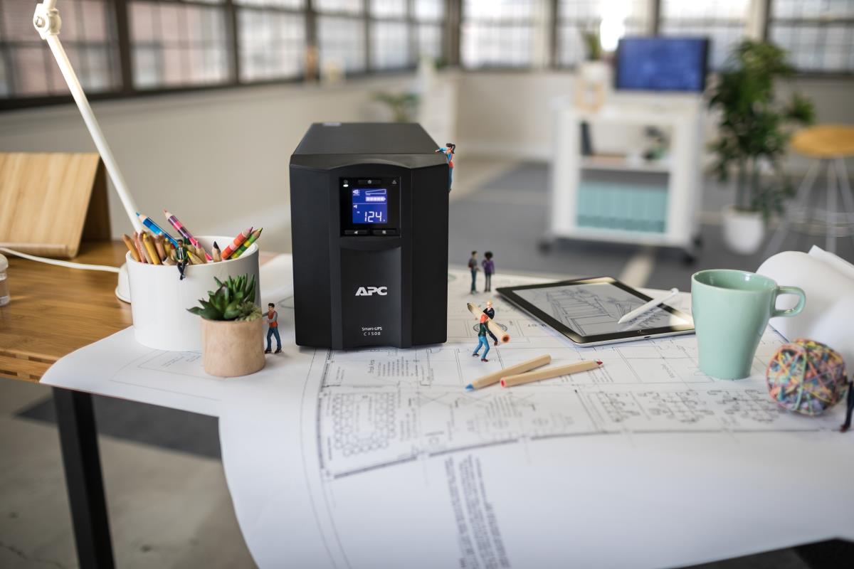 Smart-UPS C 1500VA LCD 230V with SmartConnect