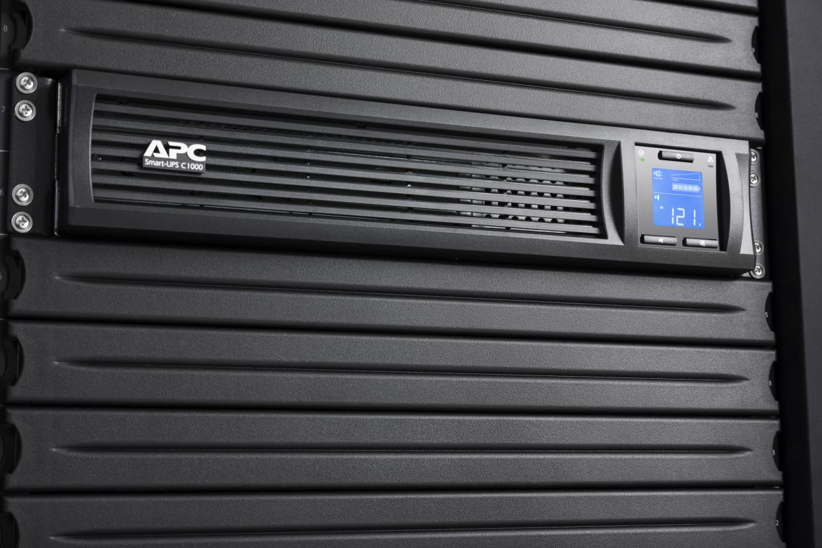 Smart-UPS C 1000VA LCD RM 2U 230V with SmartConnect