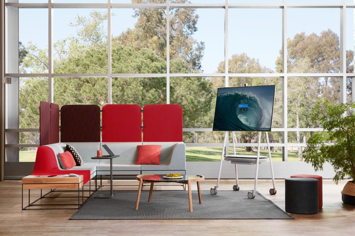 Smart-UPS Charge Mobile Battery For Microsoft Surface Hub 2S & Surface Hub 3