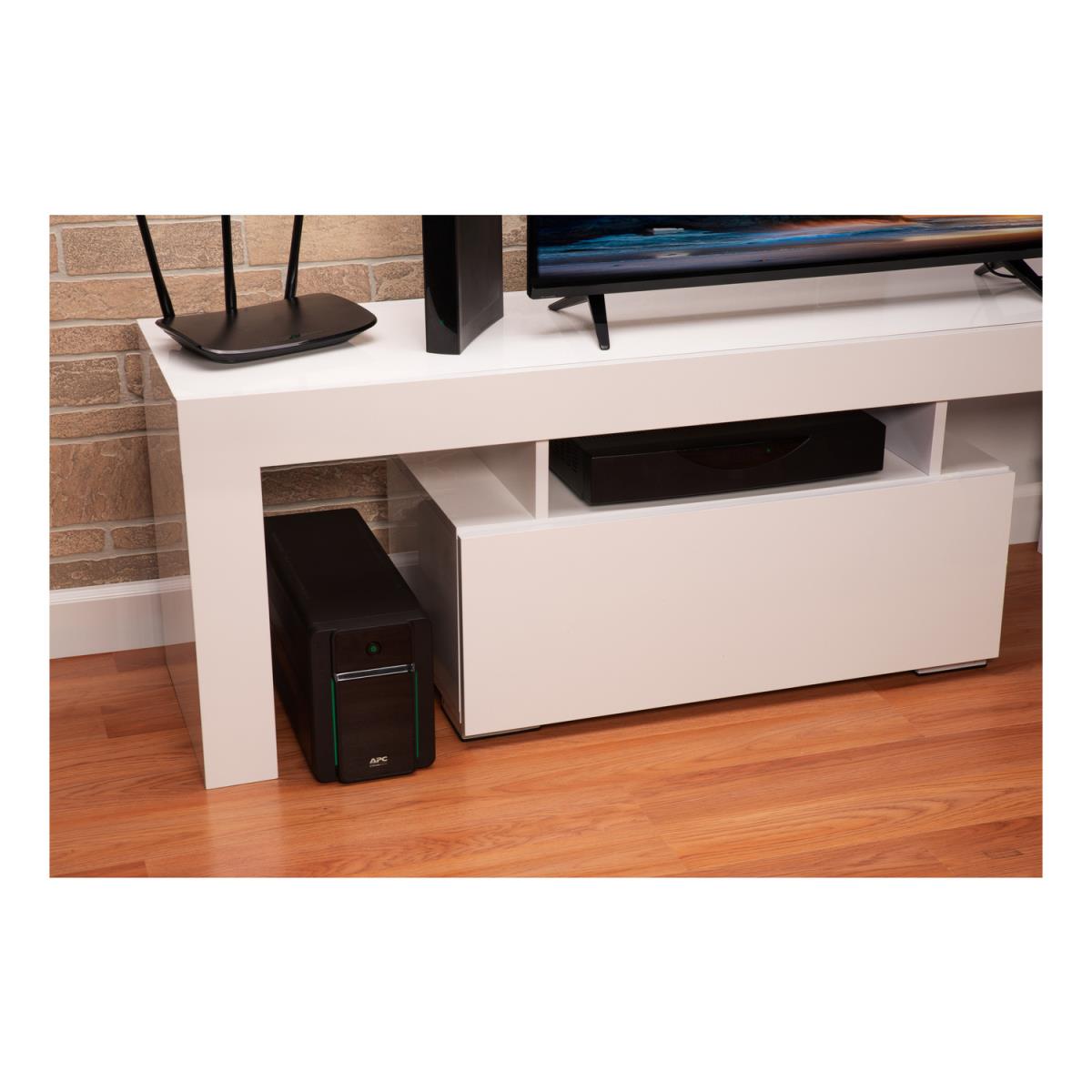 Easy UPS 1600VA 230V AVR Schuko Sockets