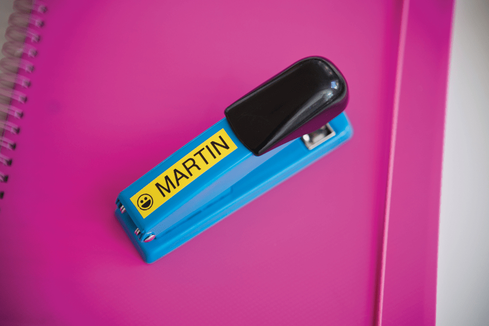 Tape 18mm Lami Black On Yellow (tze-641)