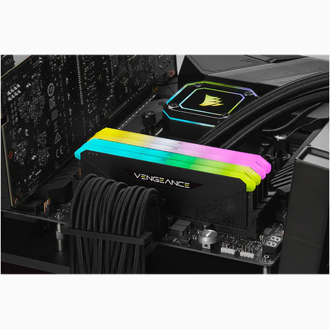 DDR4 3200MHz 32GB 4x8GB DIMM Unbuffered16-20-20-38 XMP 2.0 VENGEANCE RGB RS Heatspreader RGB LED 1.3