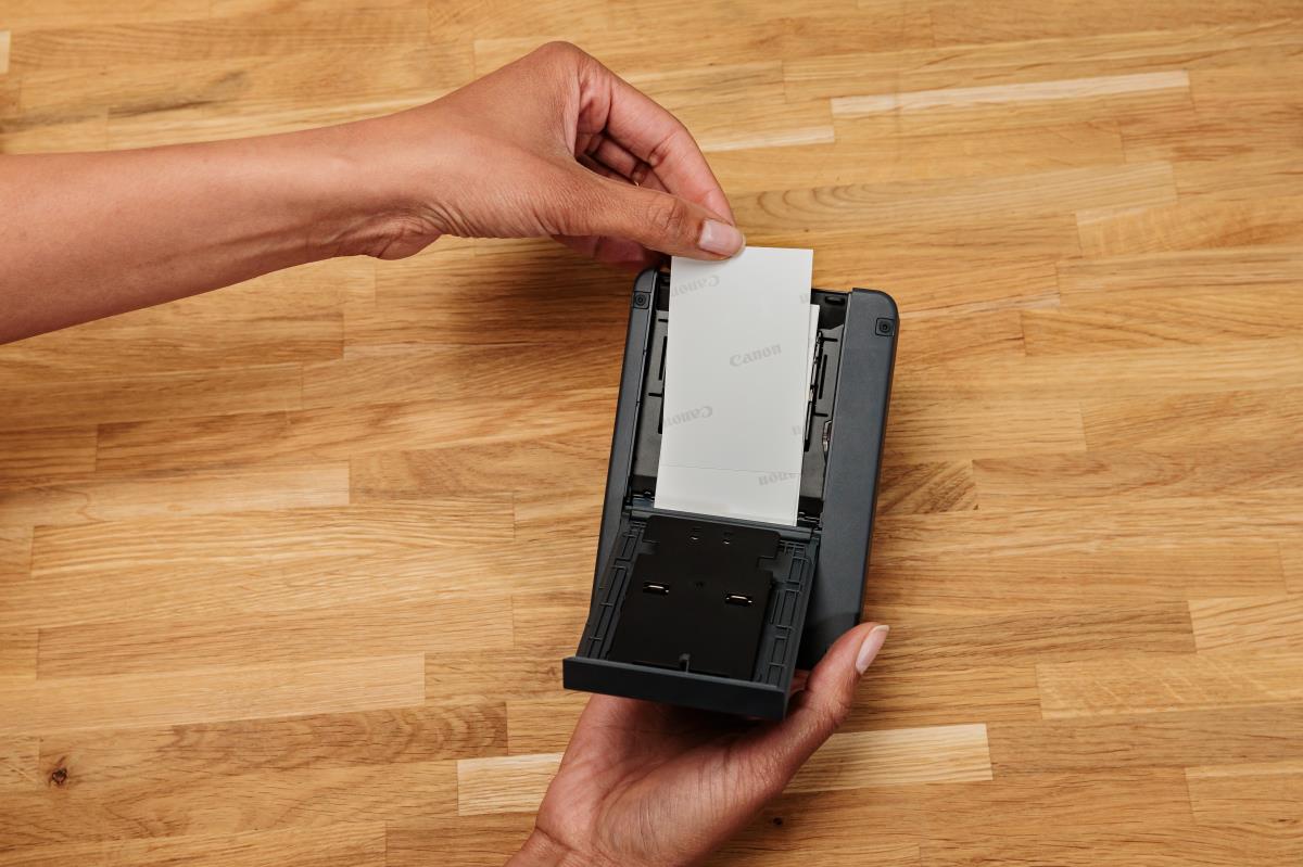 Selphy Qx20 - Color Printer - Inkjet - USB/ Wi-Fi - Portable - Red