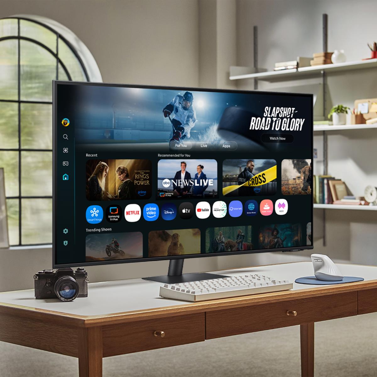 Desktop Monitor - S43fm702uu - 43in - 3840 X 2160 Uhd Smart Monitor With Speakers And Remote