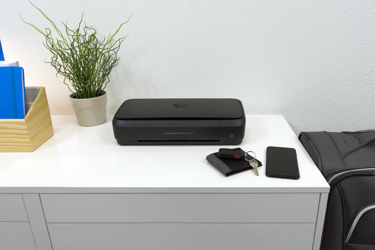 OfficeJet 250 Mobile - Color All-in-One Printer - Inkjet - A4 - USB / Wi-Fi