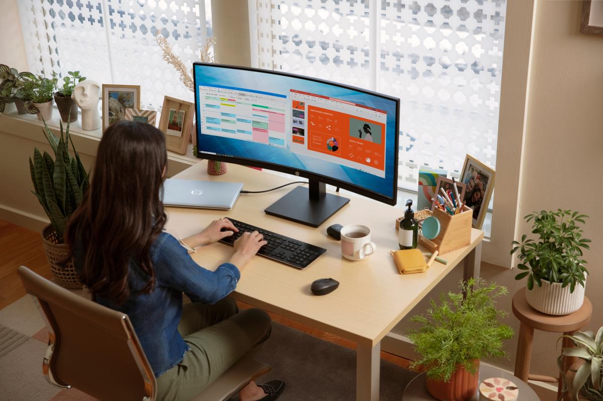 Curved Monitor - P34hc G4 - 34in - 3440x1440 (WQHD)