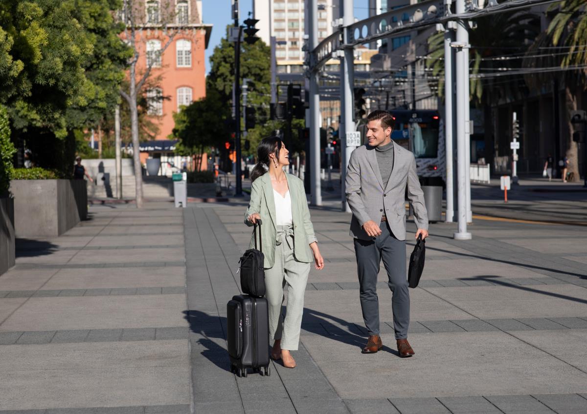 Renew Business - 14.1in Notebook Bag