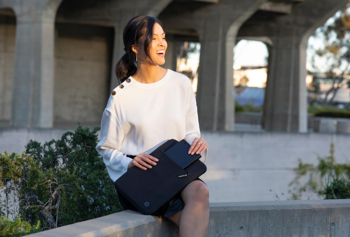 Renew Business - 14.1in Notebook Sleeve