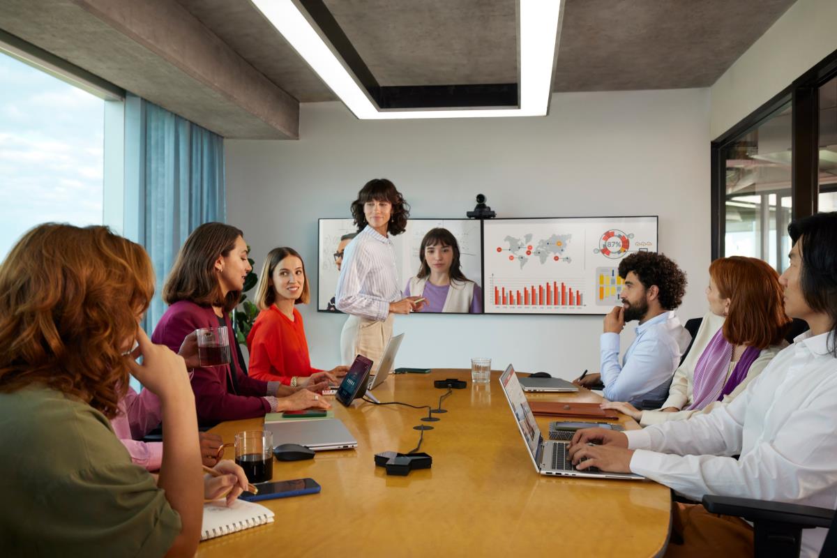 Poly Studio G62 Video Conferencing System With Mounting Plate Kit No Power Cord TAA