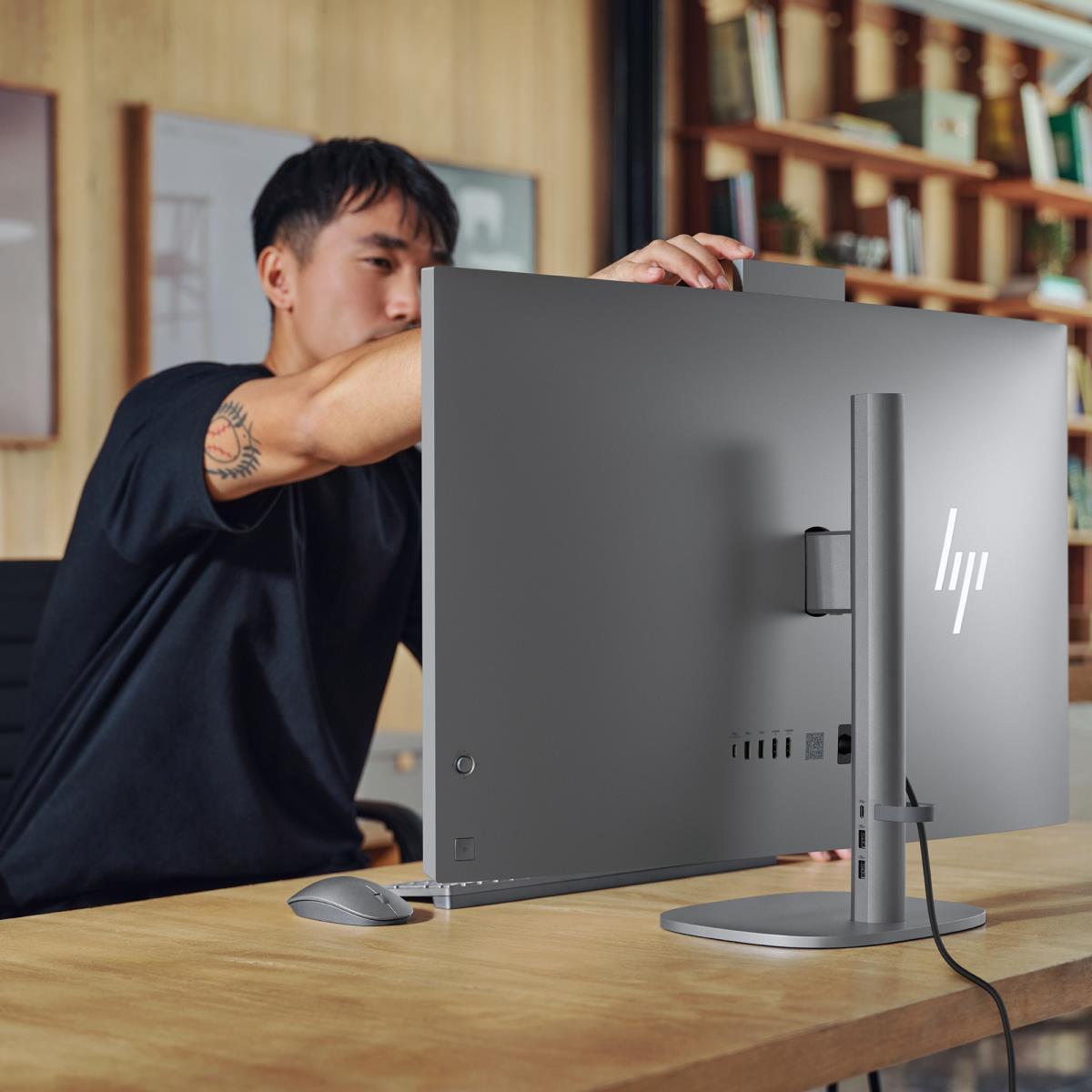 OmniStudio X AiO NGAI 32-c1014nb - Core Ultra 7 258V - 32GB RAM - 2TB SSD - Win11 Home - Azerty Belgian