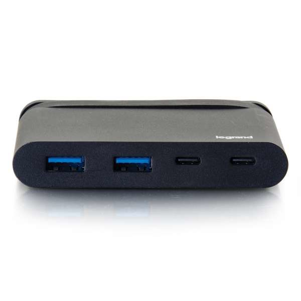 USB-C Hub with USB-A, USB-C and Power Delivery up to 100W