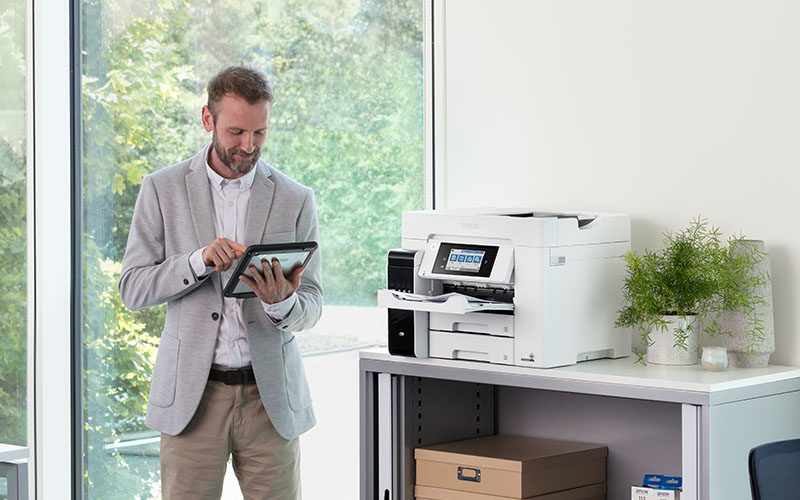 Ecotank Pro Et-5880 - Color Multifunction - Inkjet - A4 - USB / Wi-Fi