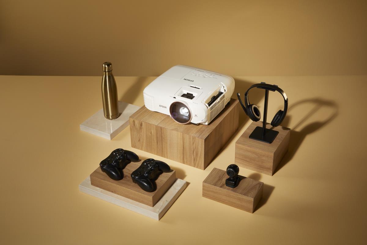 Eh-tw5825 - Projector - LCD - 2700 Lm - USB / Hdmi