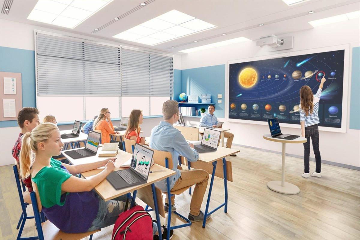 Eb-770fi - Projector - 3LCD - 4100 Lm - Full Hd - USB / Wi-Fi