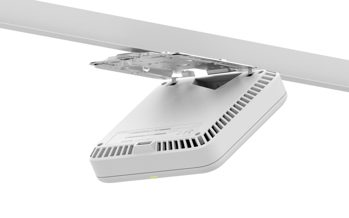 Tri-Band PoE 10G Insight Manageable Wi-Fi 7 Access Point