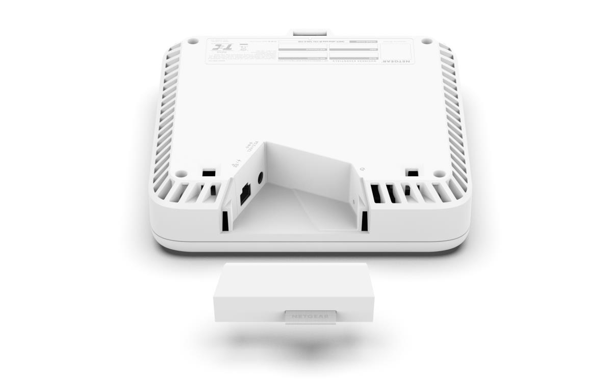 Tri-Band PoE 10G Insight Manageable Wi-Fi 7 Access Point