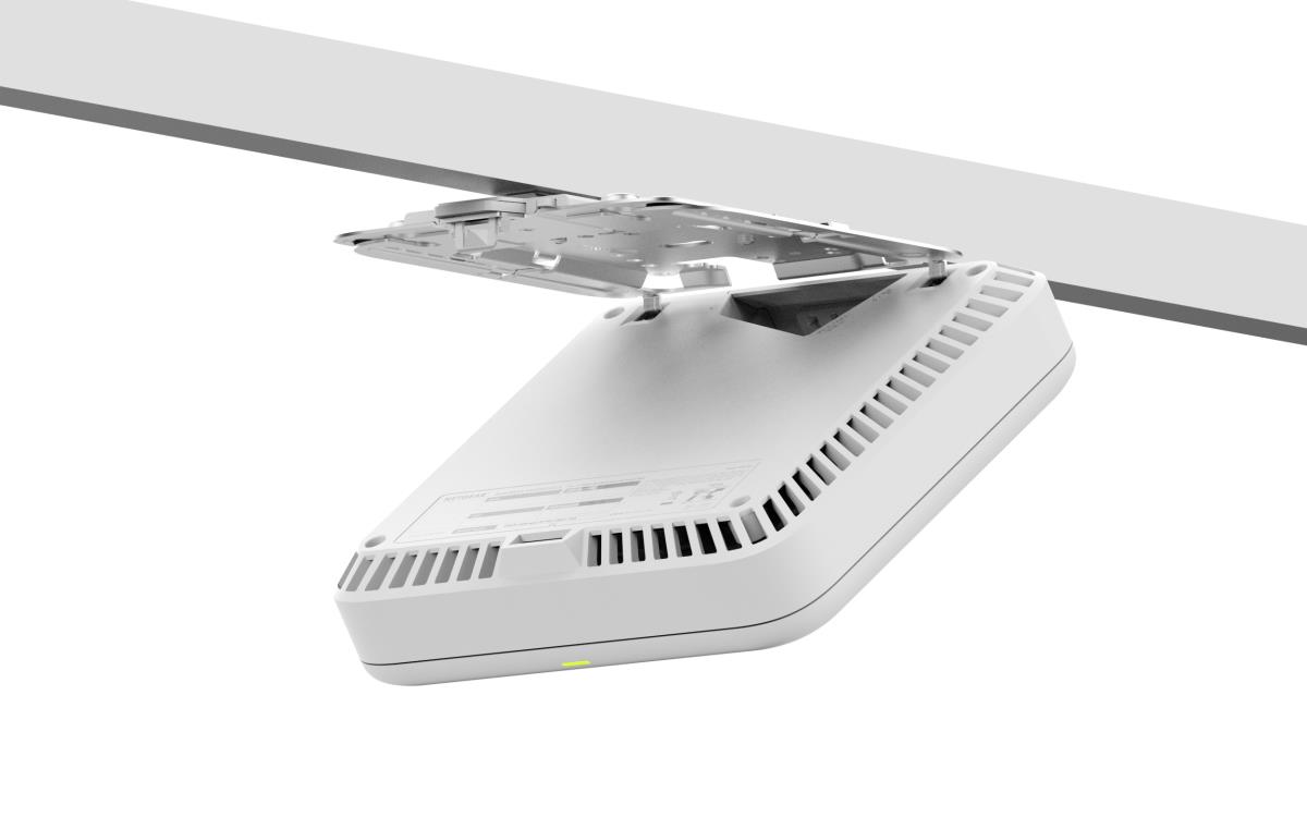 Tri-Band PoE 10G Insight Manageable Wi-Fi 7 Access Point