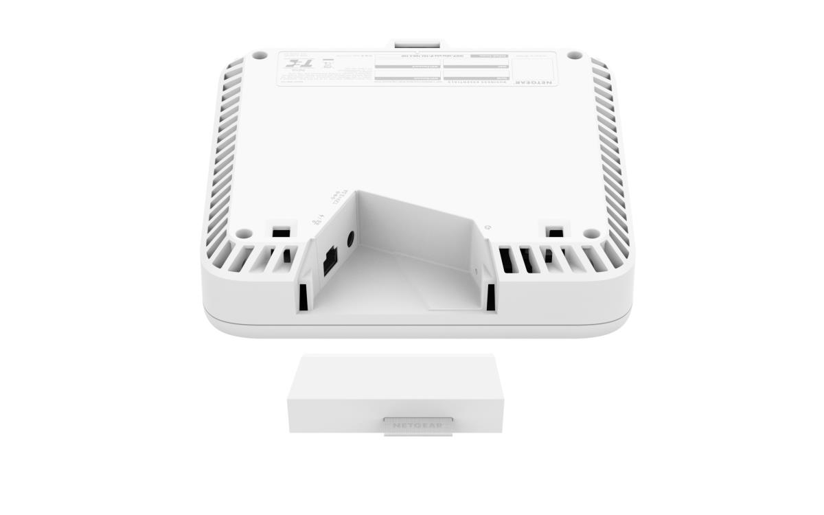 Tri-Band PoE 10G Insight Manageable Wi-Fi 7 Access Point