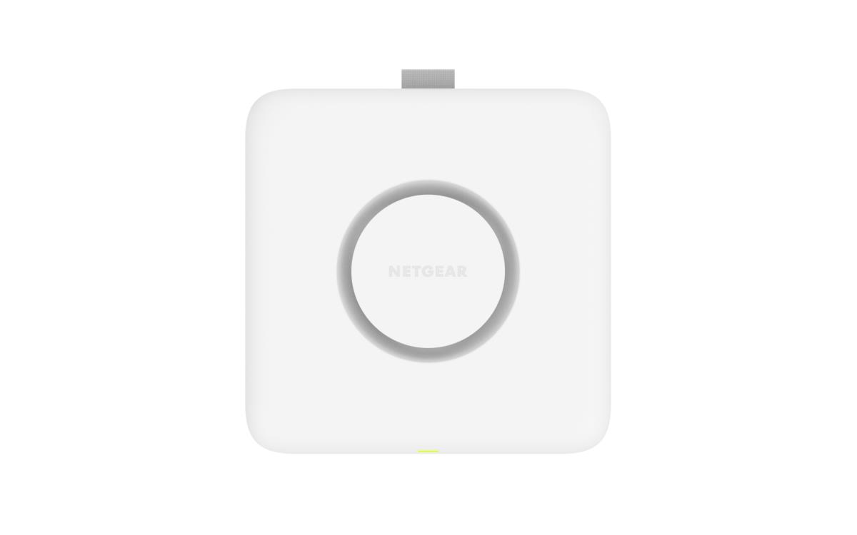 Tri-Band PoE 10G Insight Manageable Wi-Fi 7 Access Point