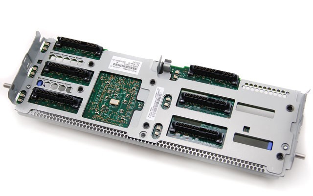 Hard Drive Backplane (4 Disk Capacity) 2.5in For System X3850 X6 / X3950 X6