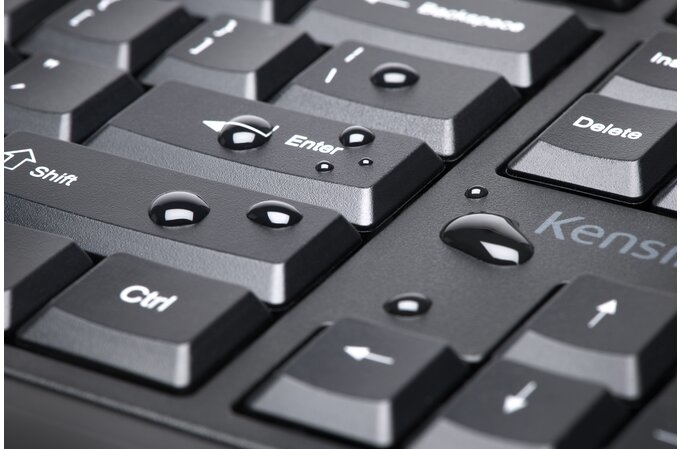 Pro Fit Low-profile Wireless Desktop Set Black Azerty Belgian