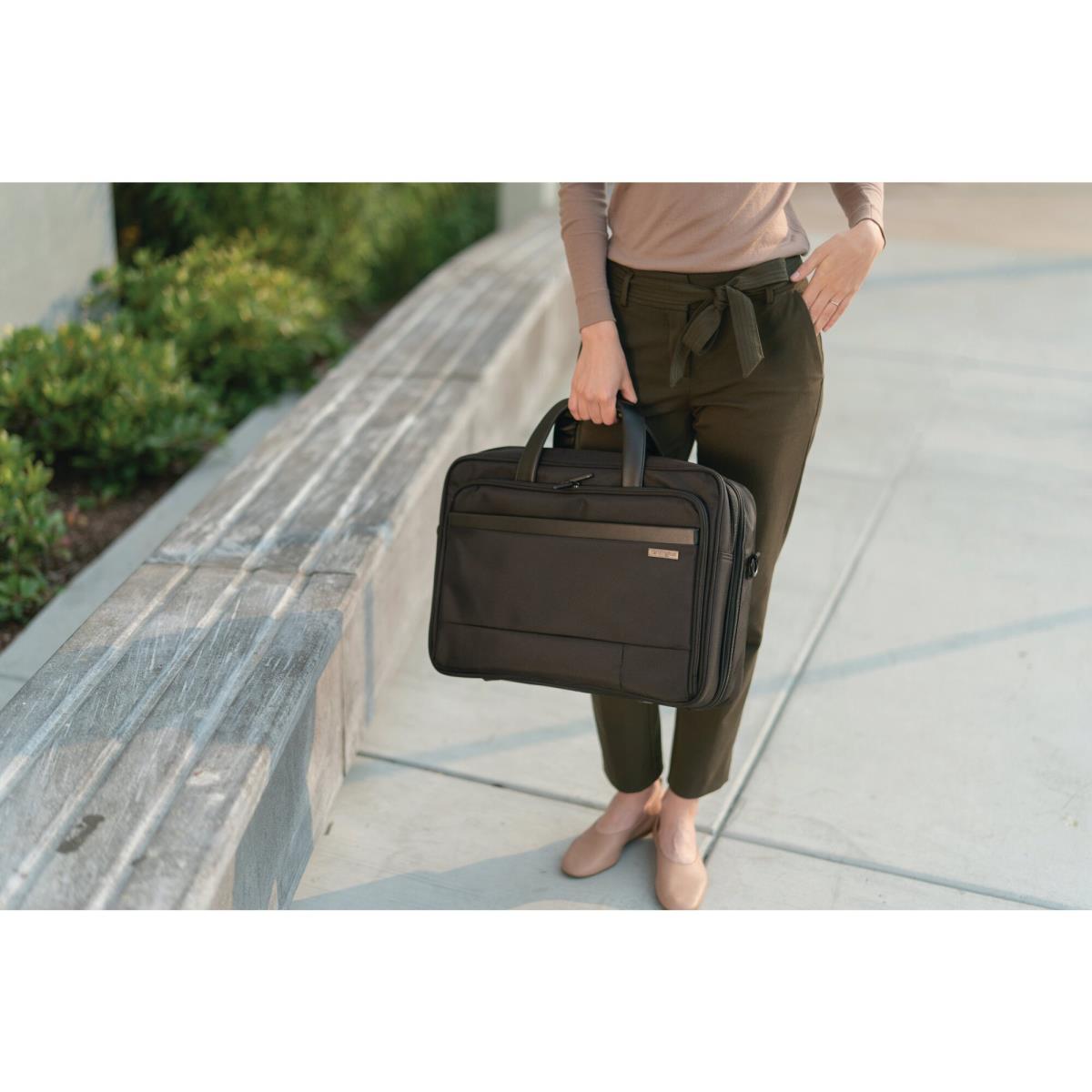 Contour 2.0 Pro Laptop Briefcase 17in - Black