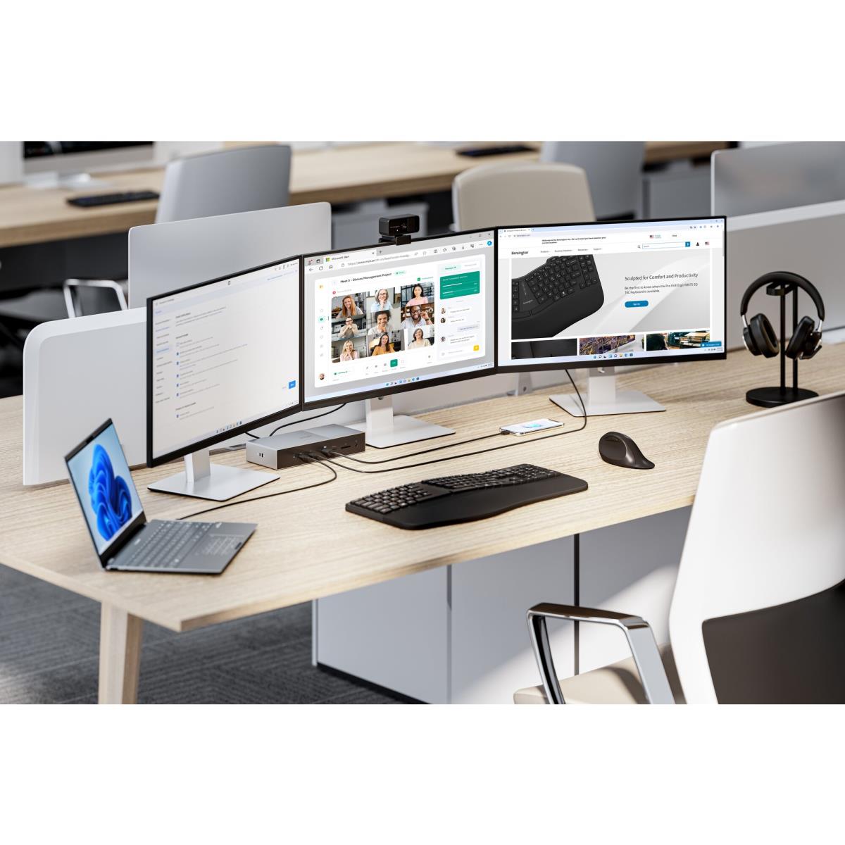 SD5000T5 EQ Thunderbolt 5 Triple 4K Docking Station with 140W PD - Windows/macOS