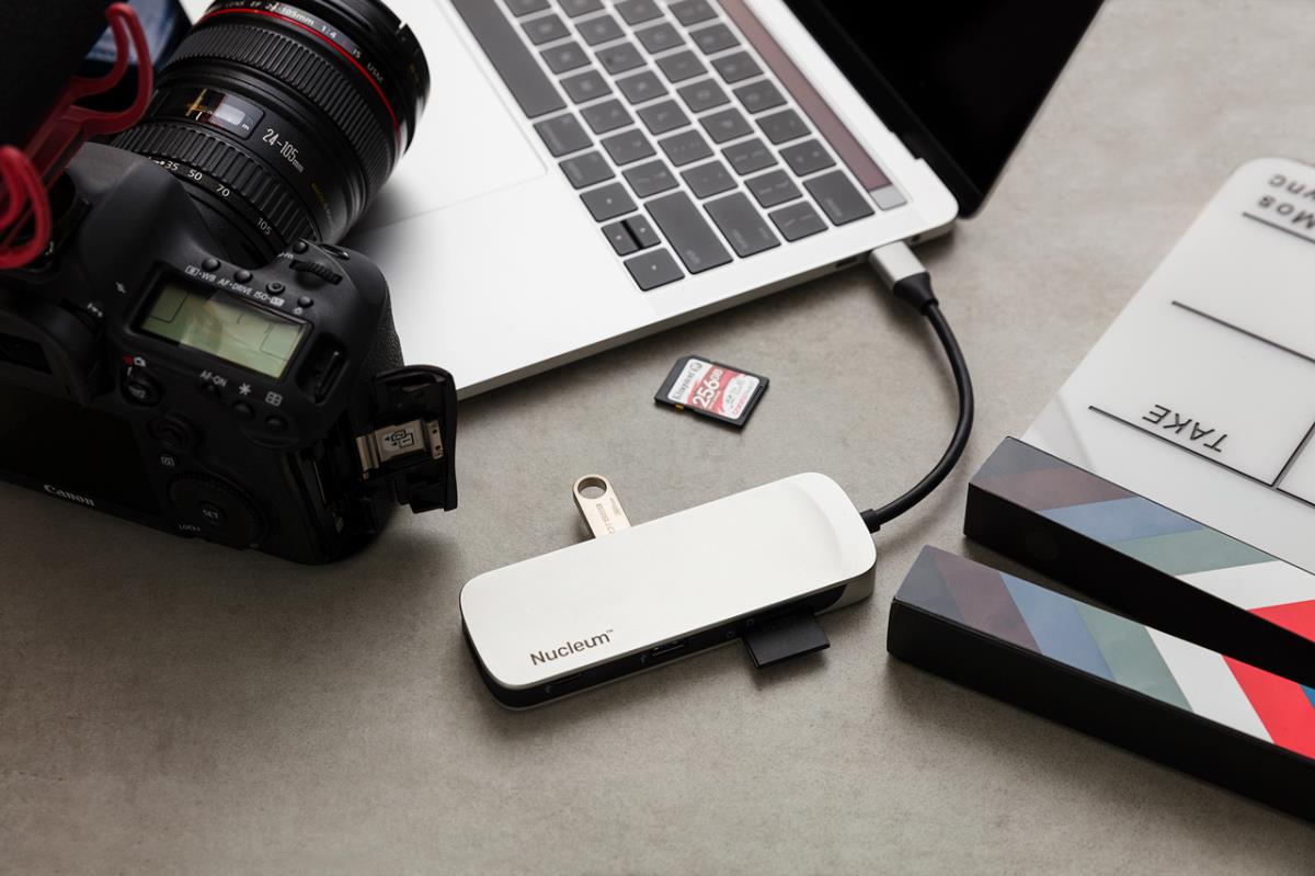Docking Station Nucleum USB-c - USB-c / USB-a / Hdmi / Sd / Micro Sd