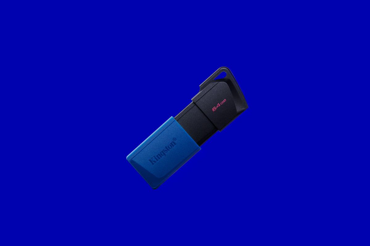 Datatraveler Exodia M - 64GB USB Stick - USB 3.2 - Black + Blue