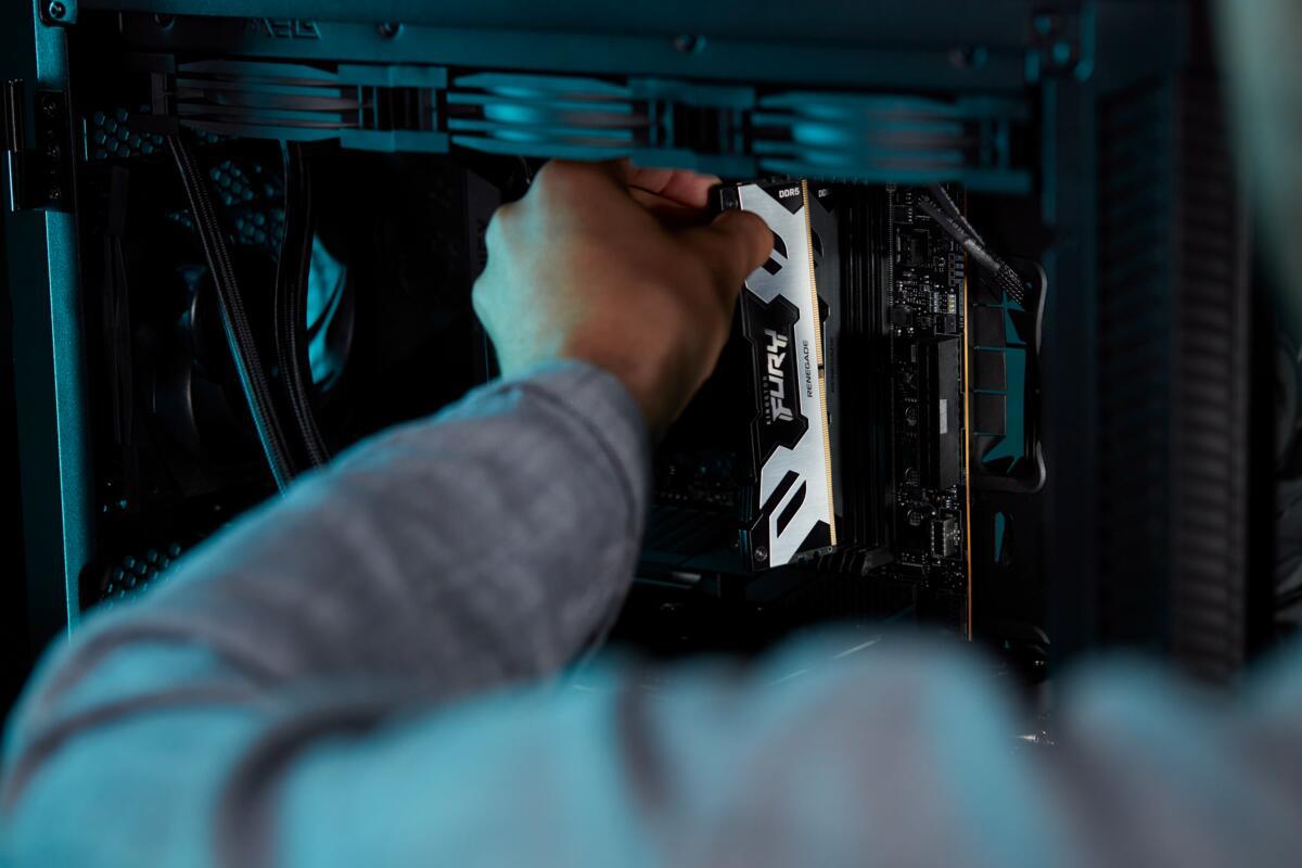 16GB Ddr5 6000mt/s Cl32 DIMM Fury Renegade Silver