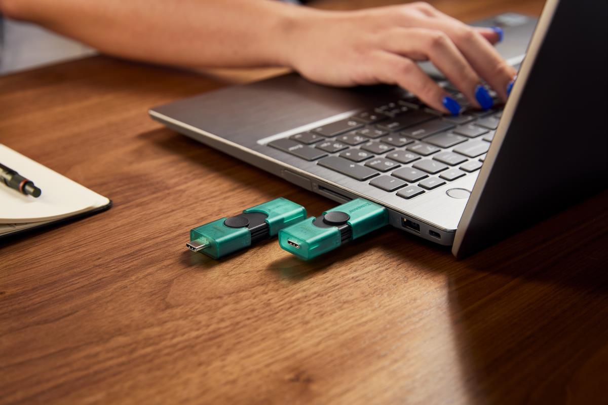 Datatraveler Duo - 256GB USB Stick - USB-a And USB-c