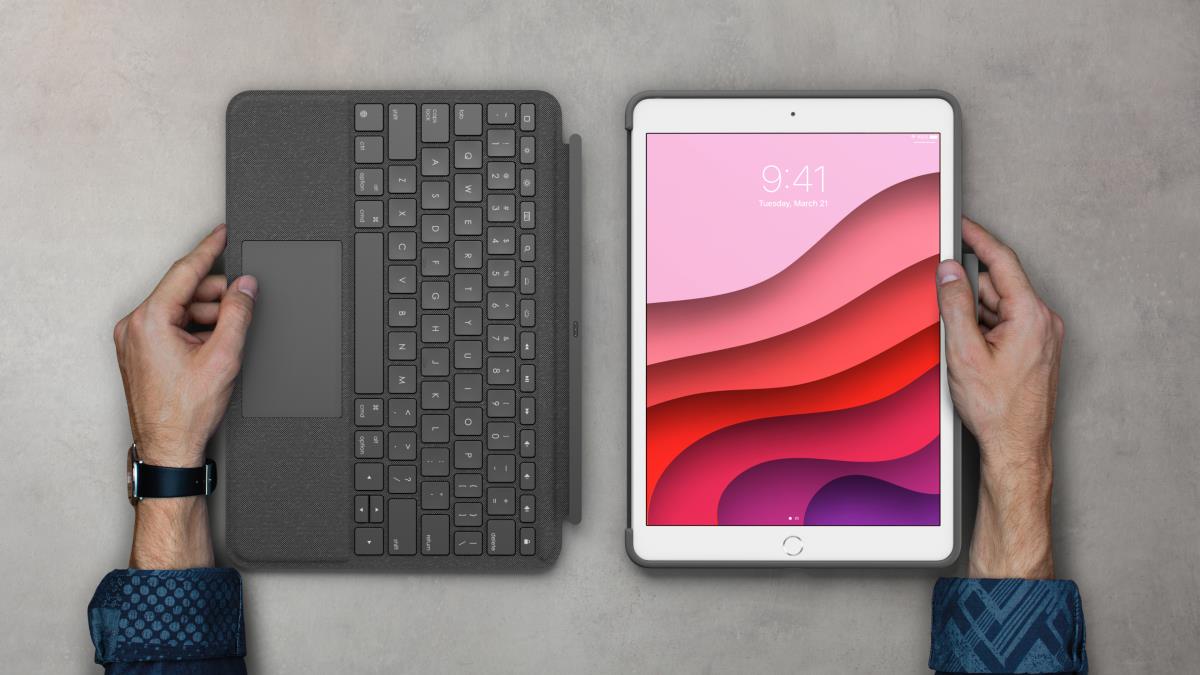 Combo Touch For iPad (7th Generation) - Graphite - Qwertz Suisse