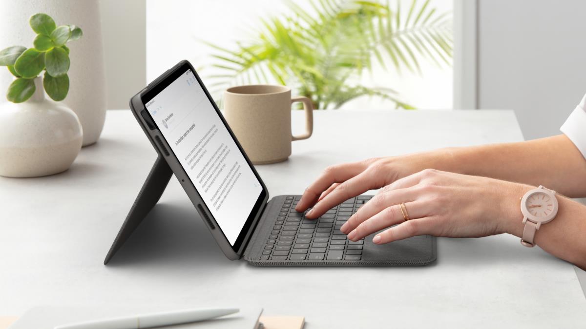 Folio Touch Backlit Keyboard Case With Trackpad Oxford Grey for iPad Air (4th gen) Espanol Qwerty