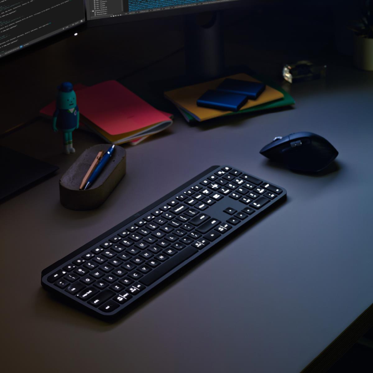 Mx Keys Wireless Illuminated Rechargeable Keyboard With Palm Rest Graphite Qwerty Us Int