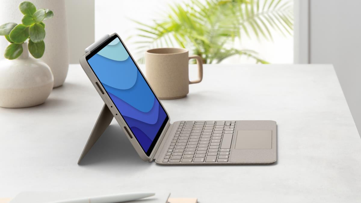 Combo Touch - Sand for iPad Pro 11in (1st, 2nd, 3rd gen) - Espanol - Qwerty
