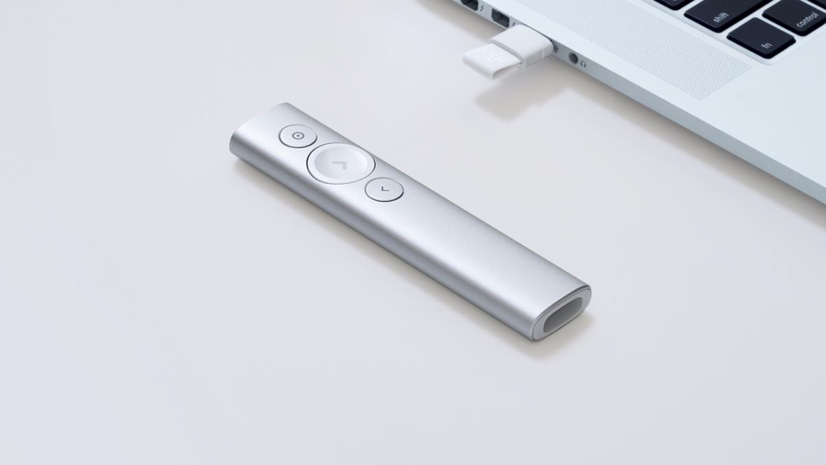 Spotlight Presenter Remote Silver