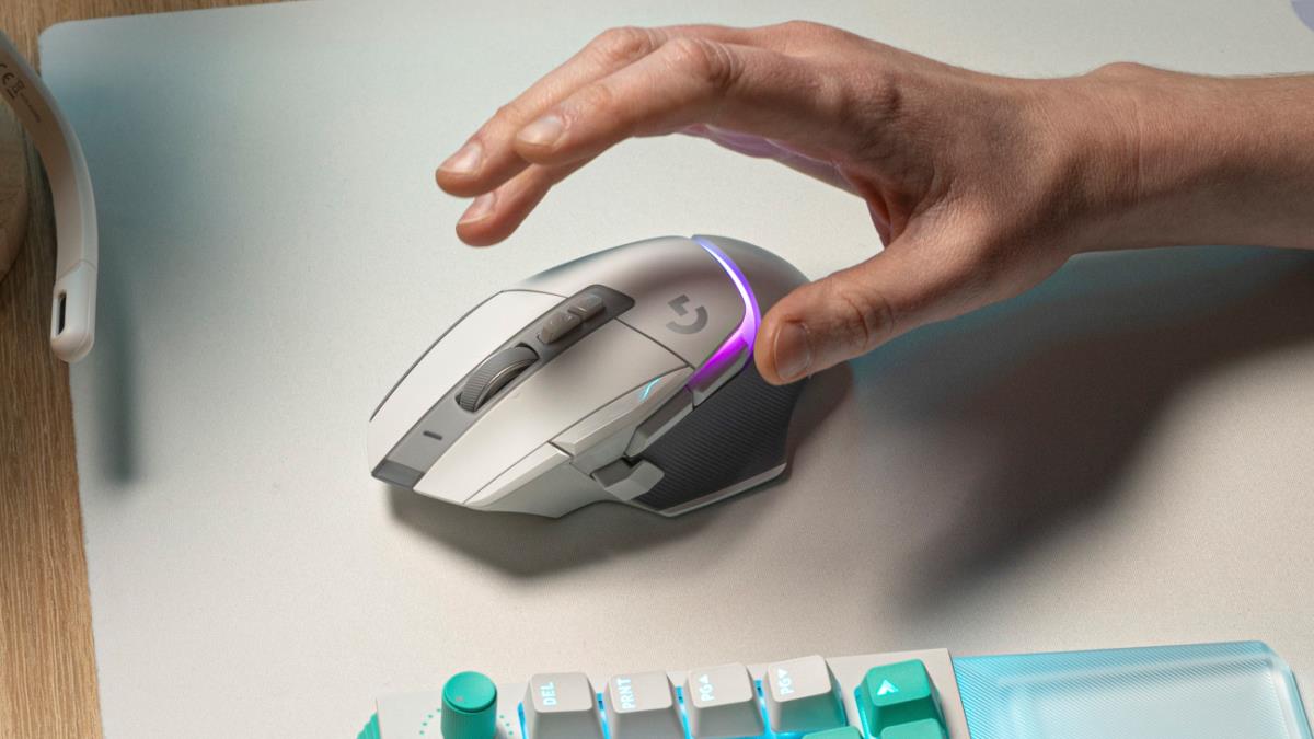 G502 X Plus Gaming Mouse White/Premium EWR2