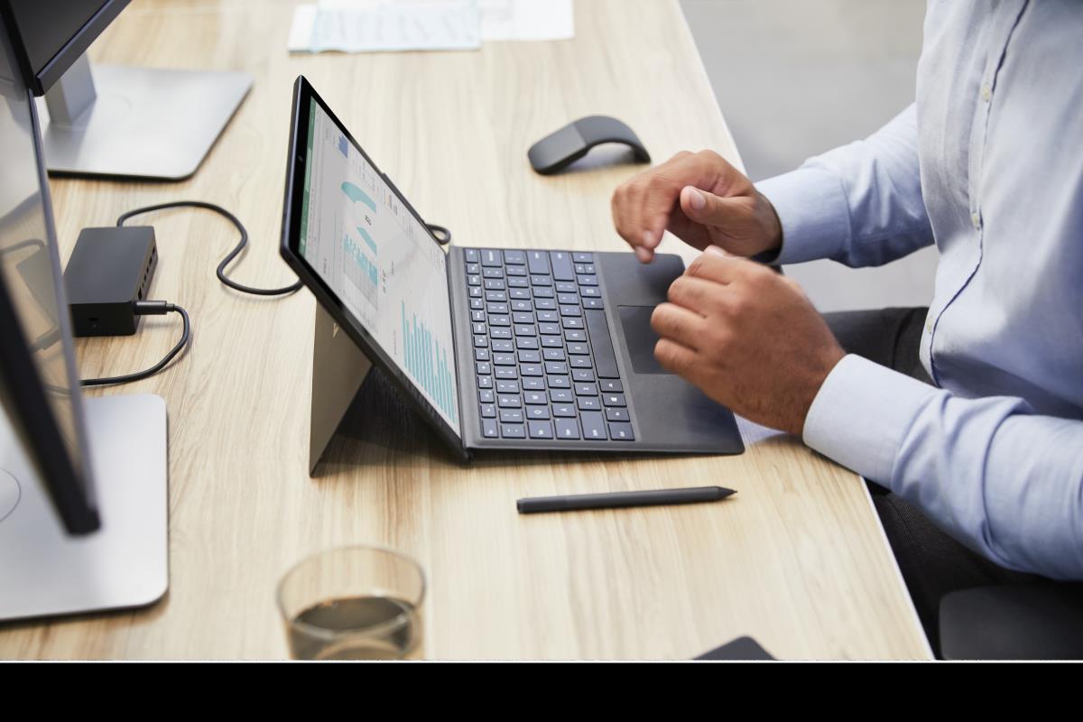 Surface Pro Signature Type Cover - Charcoal - Azerty Belgian
