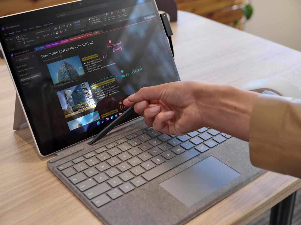 Surface Pro Signature Keyboard With Slim Pen 2 - Platinum - Qwerty Int'l