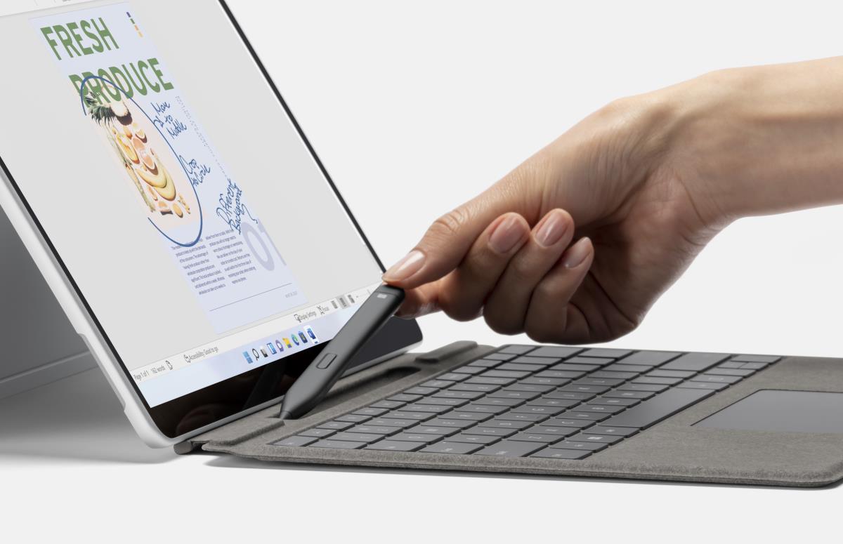 Surface Pro Signature Keyboard With Slim Pen 2 - Platinum - Qwerty Int'l