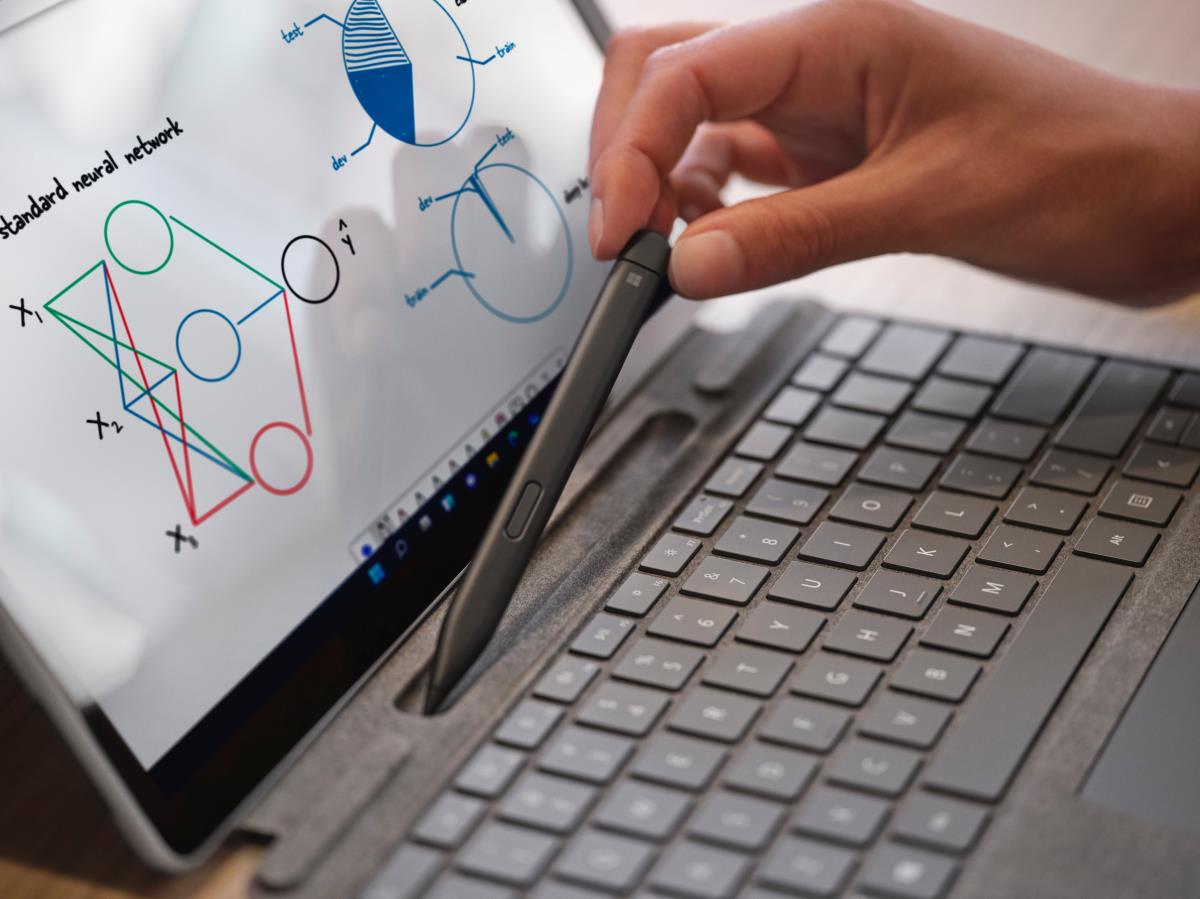 Surface Pro Signature Keyboard With Slim Pen 2 - Platinum - Qwerty Int'l