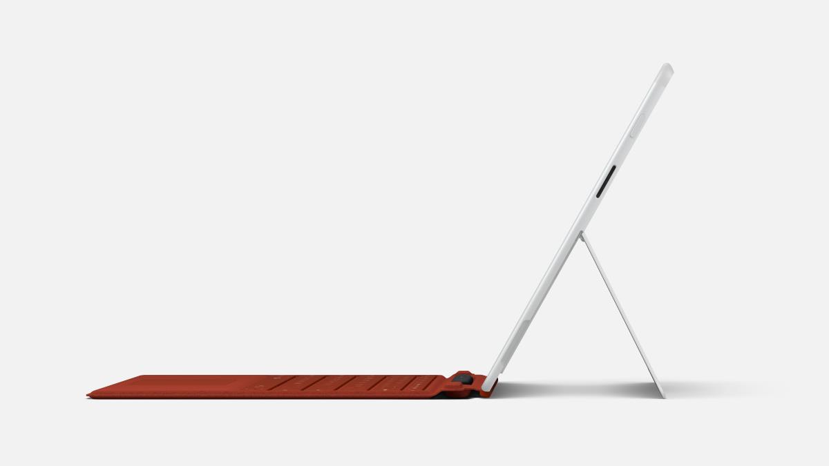 Surface Pro Signature Keyboard With Slim Pen 2 - Poppy Red - Qwerty Int'l