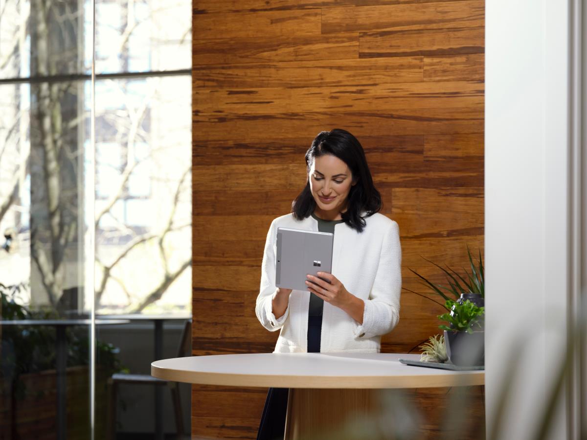 Surface Go 3 - 10.5in - Core i3-10100y - 8GB Ram - 128GB SSD - Win11 Pro - Platinum - Uhd Graphics 615
