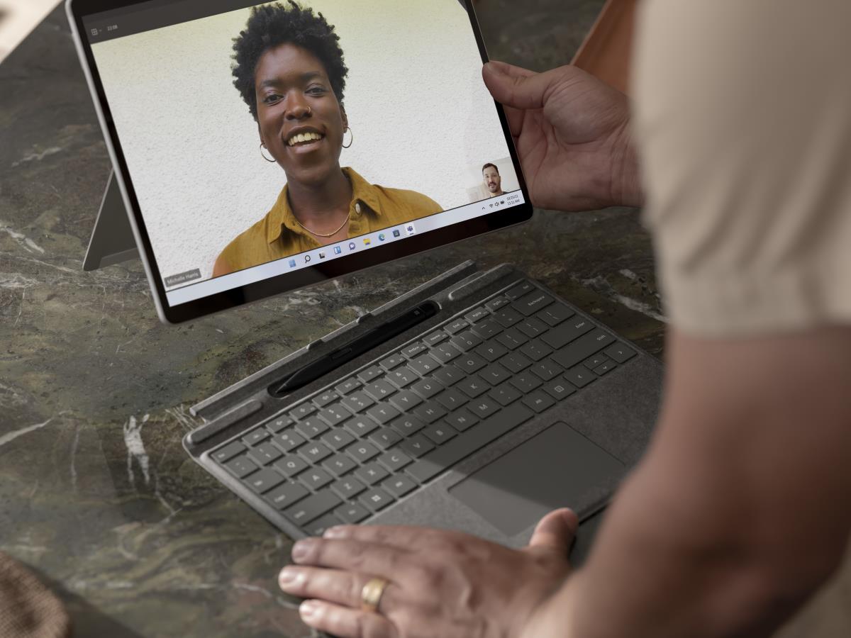 Surface Pro X - 13in - Sq1 - 8GB Ram - 256GB SSD - Win10 Pro - Platinum - Qualcomm Adreno 685