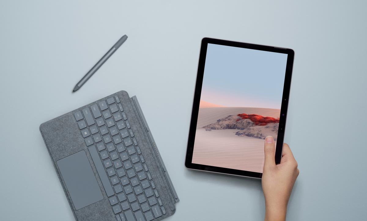 Surface Go Type Cover Colors N - Ice Blue - Qwertzu Swiss-lux