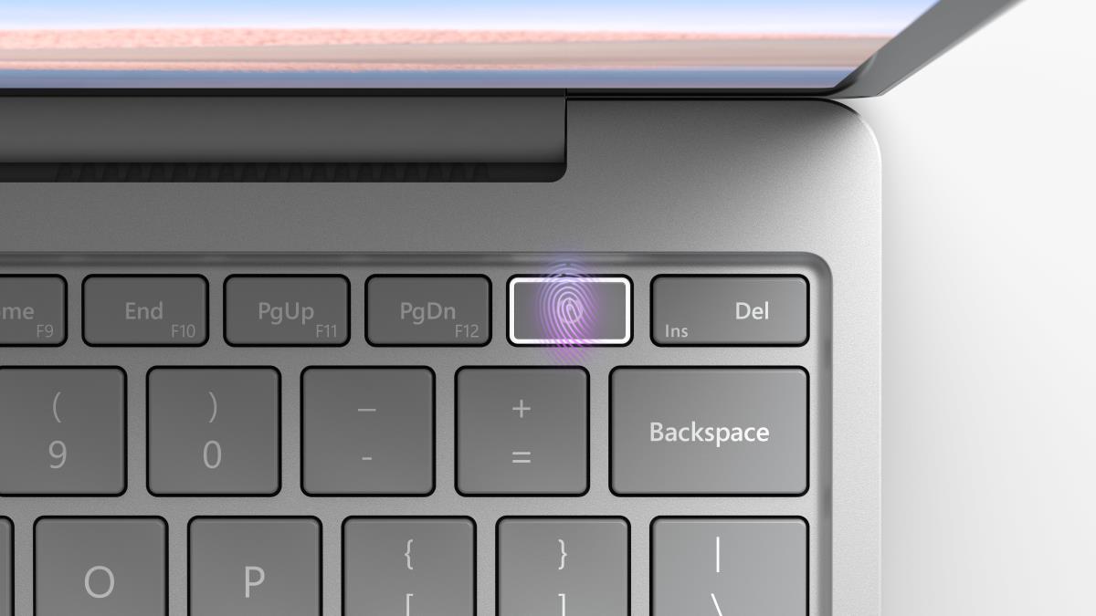 Surface Laptop Go - 12.4in - i5 1035g1 - 16GB Ram - 256GB SSD - Win10 Pro - Platinum - Qwertzu Swiss-lux